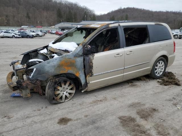 2013 Chrysler Town & Country Touring