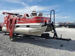 Tracker Vehiculos salvage en venta: 2015 Tracker Marine