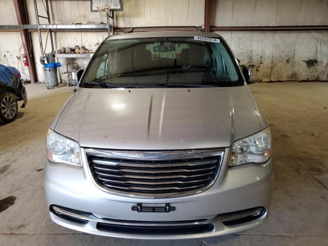 2011 Chrysler Town & Country Touring L