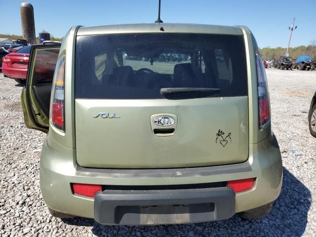 2010 KIA Soul +