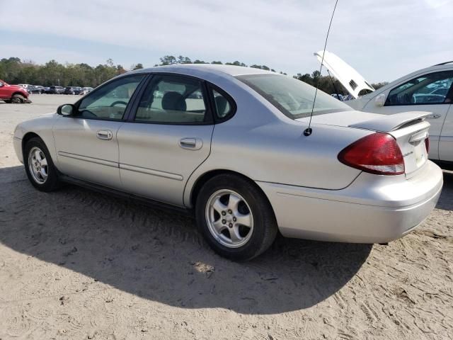 2005 Ford Taurus SE