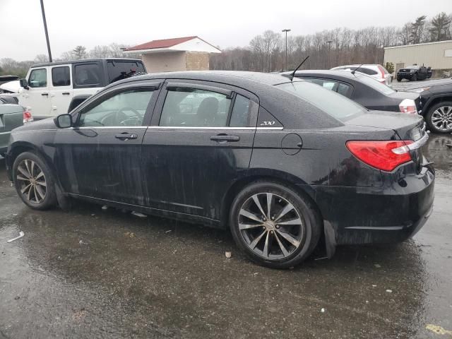 2014 Chrysler 200 Touring