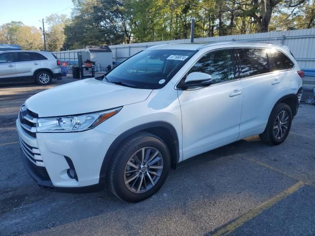 2017 Toyota Highlander SE