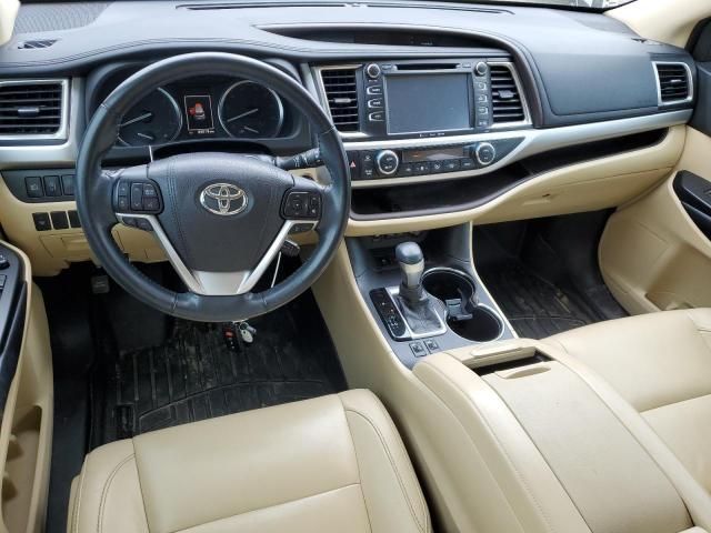 2018 Toyota Highlander SE