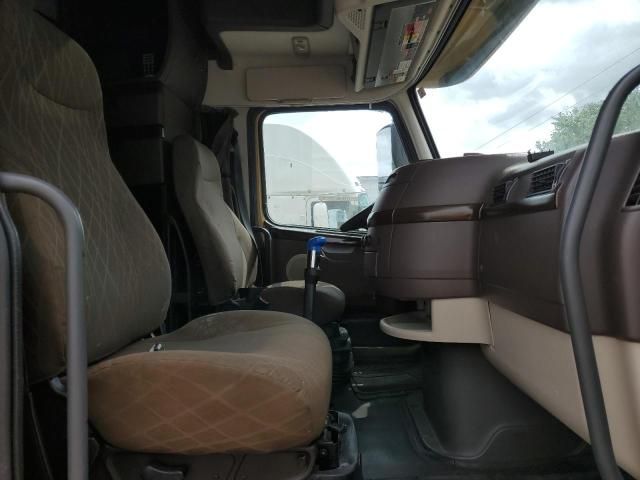 2012 Volvo VN VNL