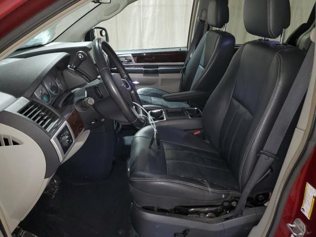 2010 Chrysler Town & Country Touring Plus