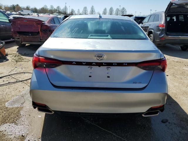 2019 Toyota Avalon XLE