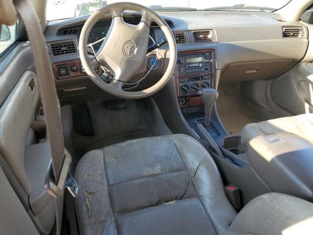 1999 Toyota Camry LE