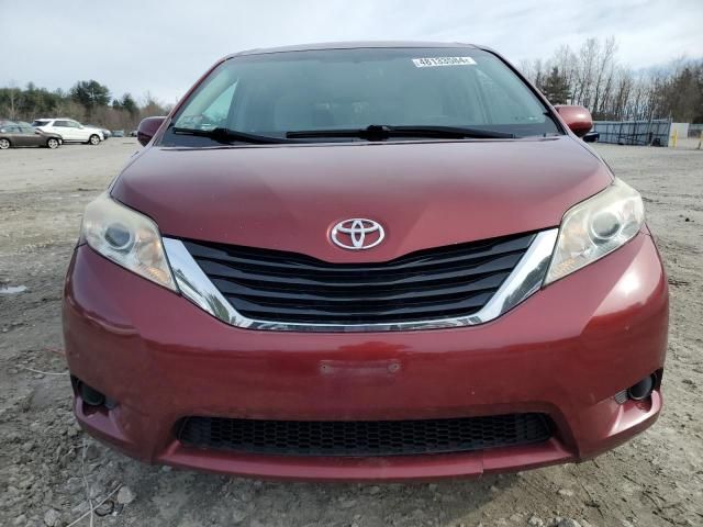 2011 Toyota Sienna LE