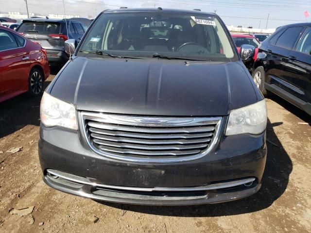 2011 Chrysler Town & Country Touring L