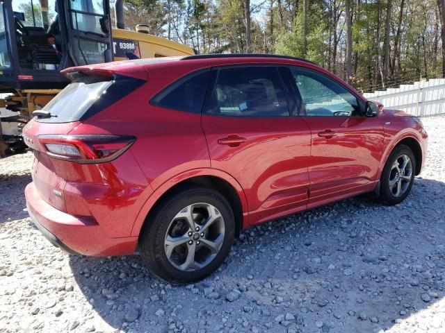 2023 Ford Escape ST Line Plus