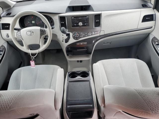 2014 Toyota Sienna LE