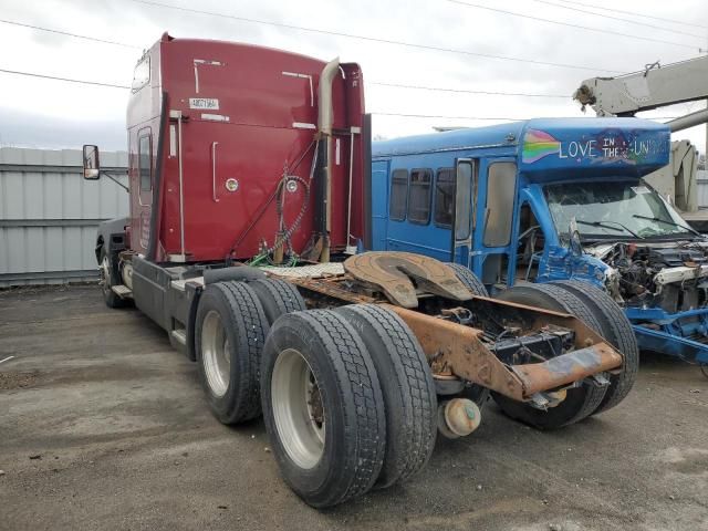 2006 Kenworth Construction T600