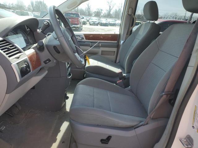 2009 Chrysler Town & Country Touring