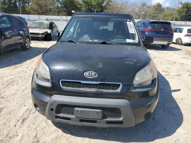 2010 KIA Soul +