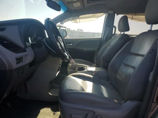 2015 Toyota Sienna XLE