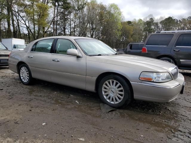 2003 Lincoln Town Car Signature