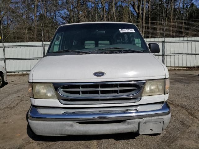 2001 Ford Econoline E350 Super Duty Wagon