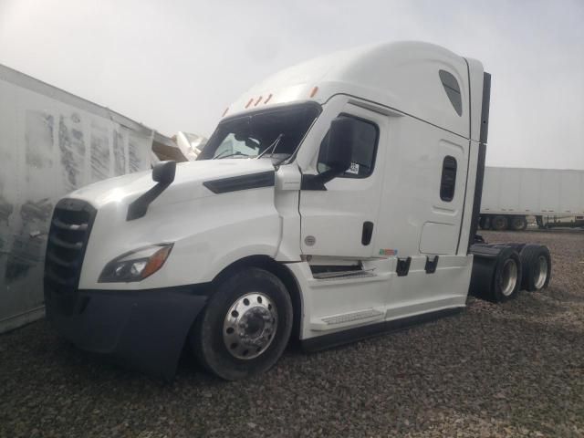 2022 Freightliner Cascadia 126