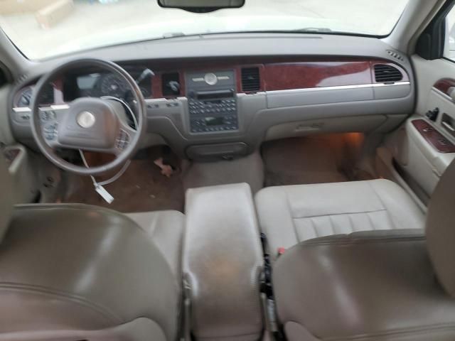 2003 Lincoln Town Car Executive