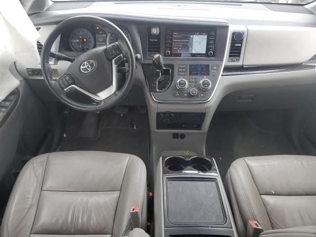 2019 Toyota Sienna XLE