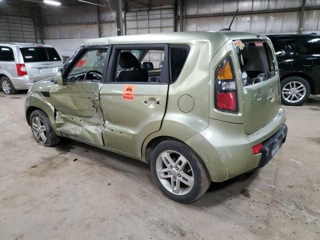 2011 KIA Soul +