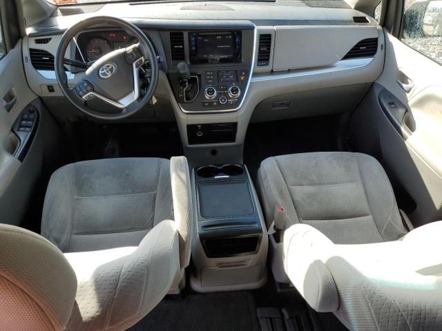 2015 Toyota Sienna LE