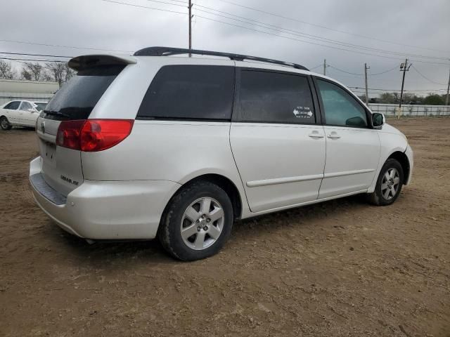 2006 Toyota Sienna XLE