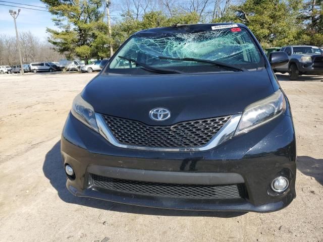 2016 Toyota Sienna SE