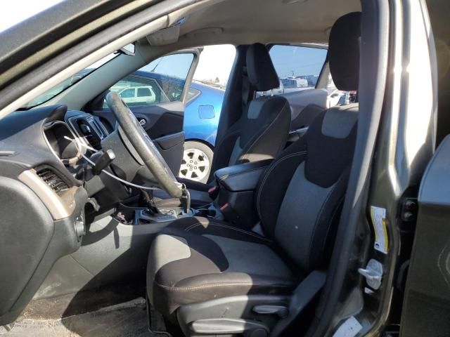 2015 Jeep Cherokee Sport