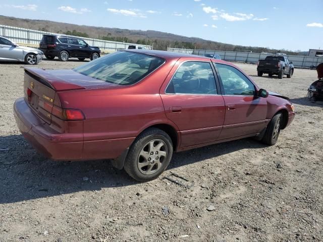 1999 Toyota Camry LE