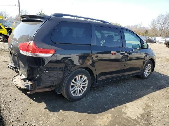 2013 Toyota Sienna XLE