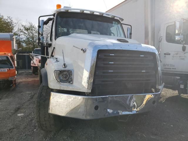 2020 Freightliner 114SD