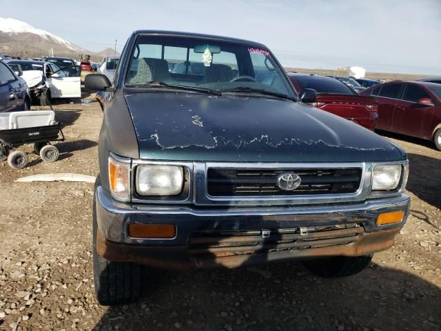 1995 Toyota Pickup 1/2 TON Short Wheelbase DX