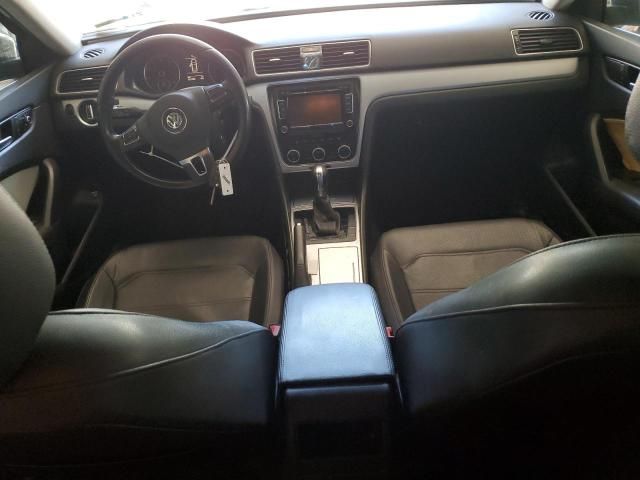 2012 Volkswagen Passat SE