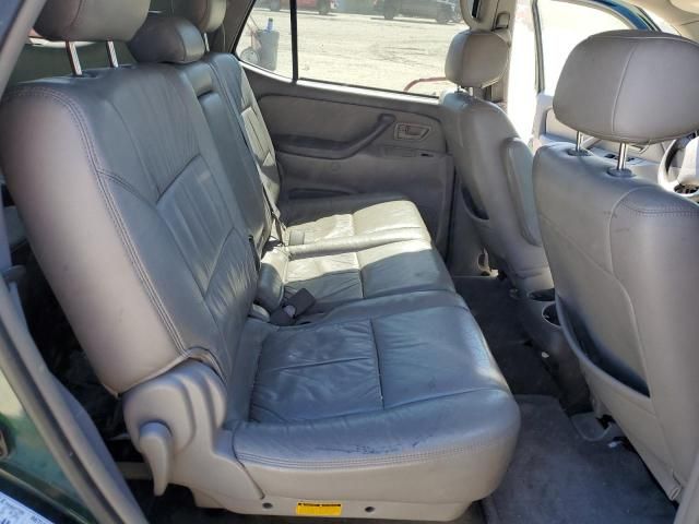 2004 Toyota Sequoia SR5