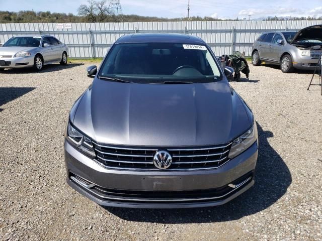 2018 Volkswagen Passat SE