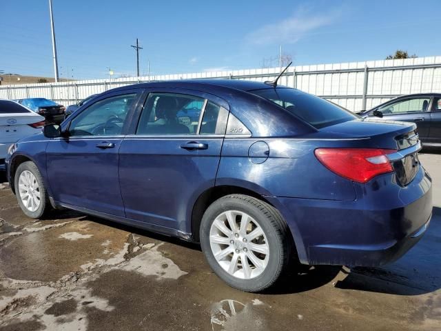 2013 Chrysler 200 Touring