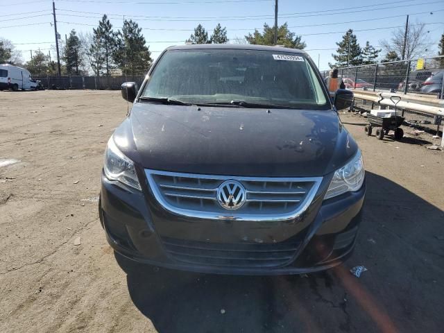 2012 Volkswagen Routan SE