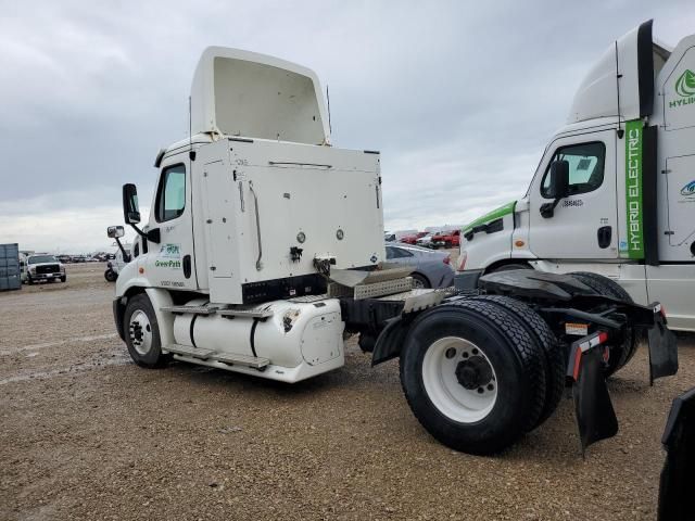 2015 Freightliner Cascadia 113