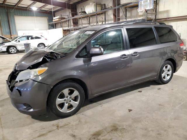 2011 Toyota Sienna LE