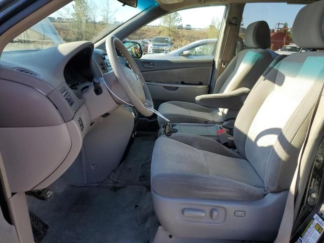 2008 Toyota Sienna CE