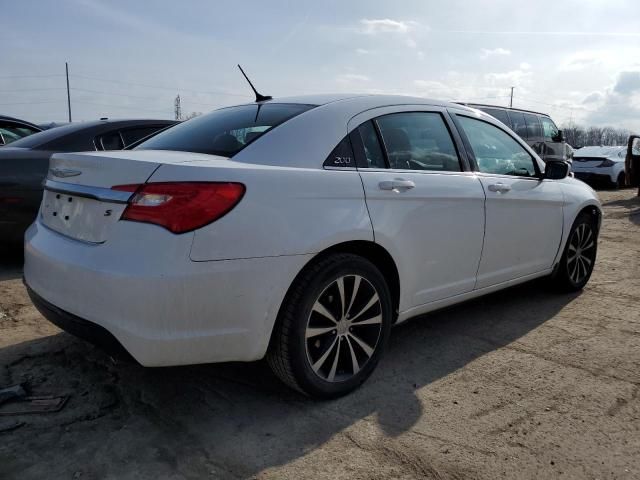 2013 Chrysler 200 Limited