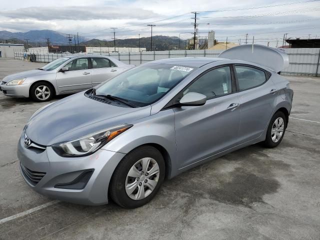 2016 Hyundai Elantra SE