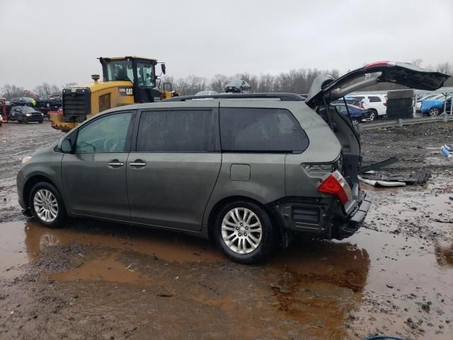 2011 Toyota Sienna XLE