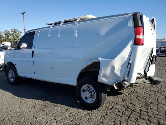 2020 Chevrolet Express G2500