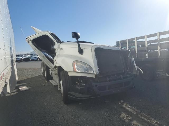 2016 Freightliner Cascadia 125