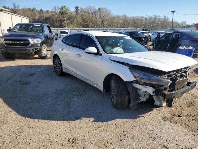 2019 KIA Cadenza Premium