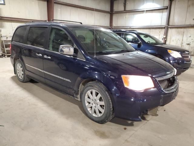 2012 Chrysler Town & Country Touring L