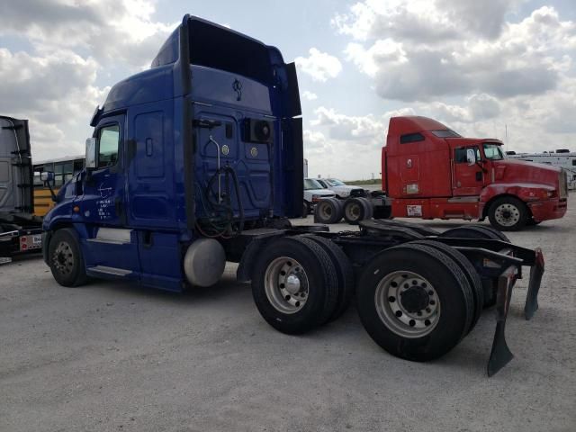 2014 Freightliner Cascadia 125